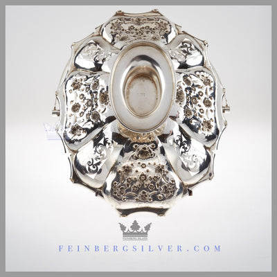 Feinberg Silver - The English silver plated shaped oval basket has a crimped edge. There are 8 sections alternating
